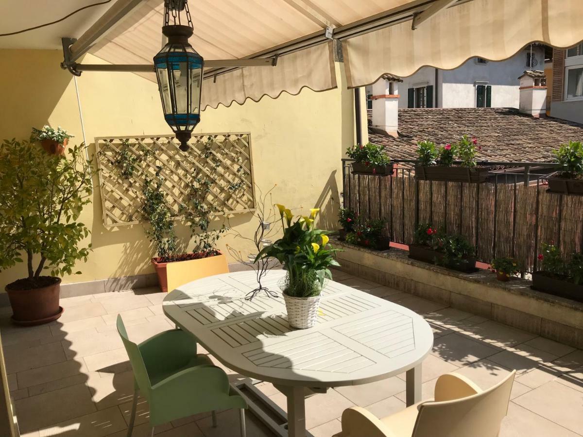Flowers House Apartment Arco Bagian luar foto